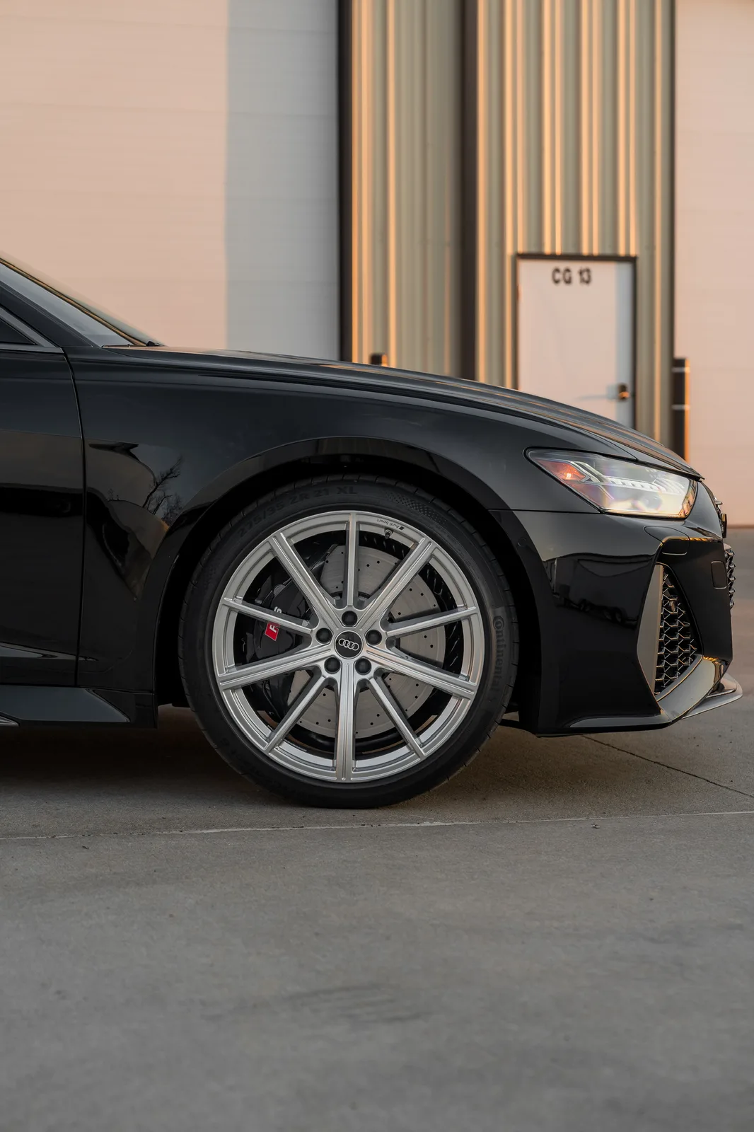 Audi RS6 wheel and brake detail